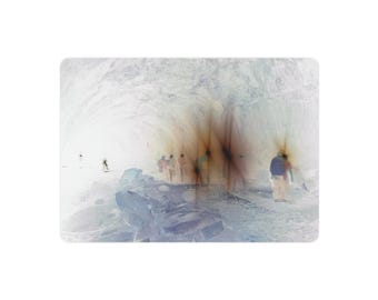 Placa de metal surrealista com tema de caminhada no túnel | Cena abstrata e fantasmagórica de praia