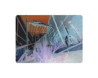 Placa de metal com colagem urbana invertida | Fotografia de beco industrial