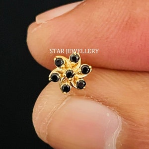 Épingle filetée externe florale en grappe de diamants noirs en or 14 carats, piercings diamant noir, clou de fleurs naturel en diamant noir pour lobe du tragus nasal