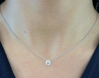 Collar solitario de diamantes cultivados en laboratorio de 1,00 ct: oro de 14 quilates CVD HPHT