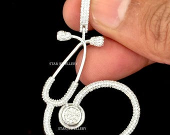 VVS Moissanite Doctor&#39;s Stethoscope Pendant, Unisex VVS Moissanite Stethoscope Pendant for Doctor, Unisex Graduation Gift Pendnat for Doctor
