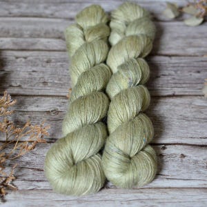 Hand-Dyed Baby Alpaca Linen Silk Yarn | 4-Ply Fingering Weight | 100g Skein | Rustic Luxurious Yarn for Knitting & Crochet | PISTACHIO