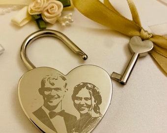 Custom Personalized Photo Padlock, Engraved Padlock, Love Lock, Couples Gift, Wedding Padlock, Engagement gift, Portrait from photo