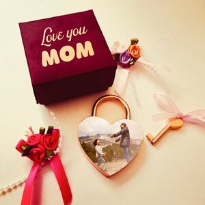 Lucchetto personalizzato personalizzato, lucchetto inciso, lucchetto dell&#39;amore, regalo per coppie, lucchetto di nozze, regalo di fidanzamento, regali personalizzati per la mamma.