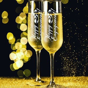 Hochzeitsflöten mit Gravur, personalisierte Hochzeit Champagner Gläser, Braut und Bräutigam Gläser, Weihnachtsgeschenk, gravierte Toastflöten.
