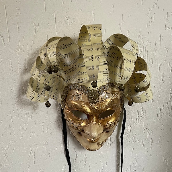 Large mask brand Laguna Maschere Venezia - Venetian mask music motif. Full mask. Marked. Approx. 32x32x14 cm (13x12 inches) As new