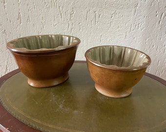 Set/2 antike Puddingformen aus Frankreich – oval und rund. In guter Kondition