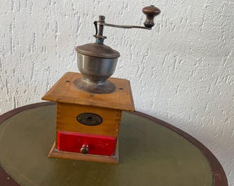 アンティークのワドルのコーヒーグラインダー：鋳鉄と木製、1888年特許