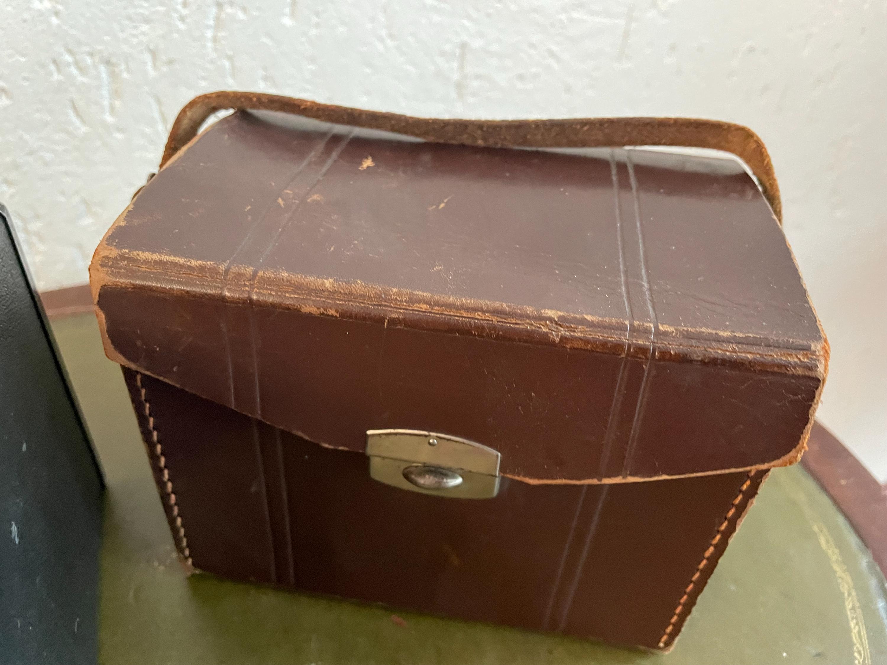 Appareil Photo Ancien Agfa Box Des Années 30 – Avec étui Et Pellicule