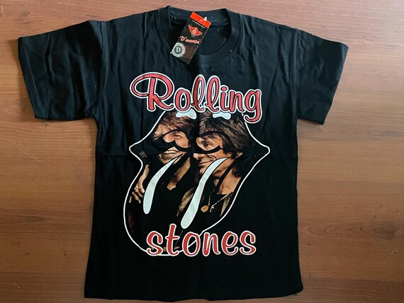 Rolling Stones T-shirt with tag. Size M. From 2004. Never worn - still with original tag.