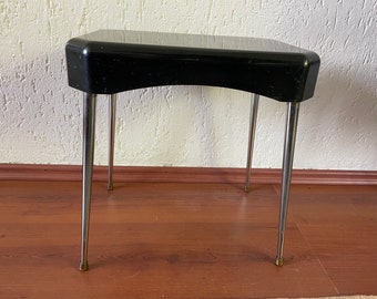 Vynco Luxury Bakelite side table with chrome legs. Approx. 41x29x40 cm 1960s. Vynco Belgium Vintage stool table