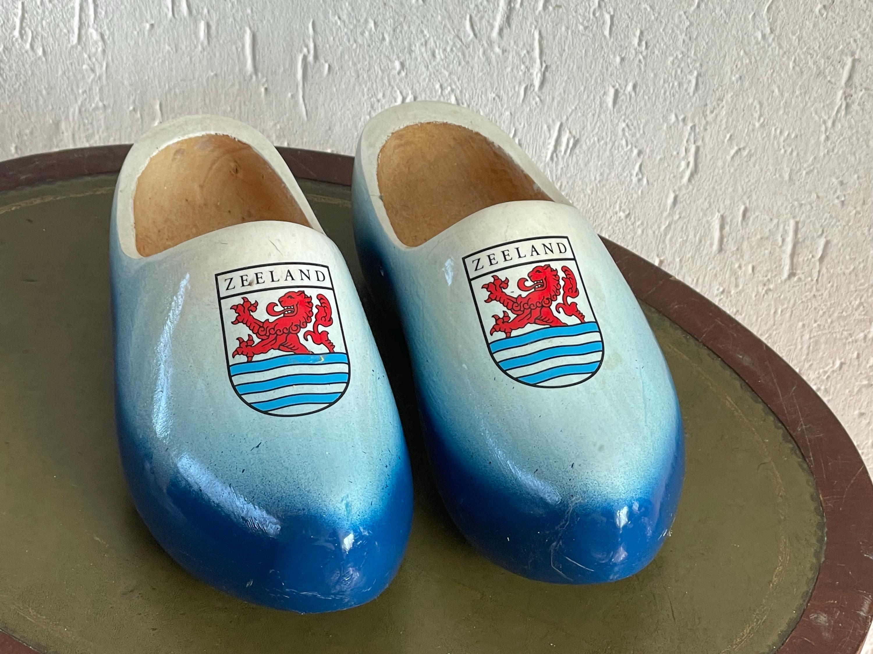 Set of wooden clogs Zeeland - size 36. / approx. 28 cm. For on the wall with plants or just to wear. Hand-painted Holland Wooden socks