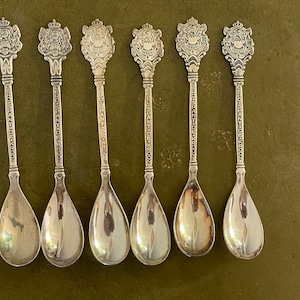 Set/6 heavily silver-plated Gero teaspoons with coat of arms Zeist and text Gero Spant De Kroon. Marked Gero on the front and back