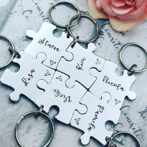 Personalised Family Interlocking puzzle piece keyrings friends couple family gift jigsaw valentines present Father’s Day Mother’s Day