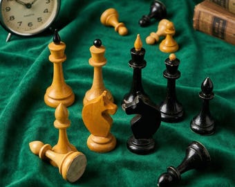 Vintage Soviet Chess Set 1980s Latvian Mordovian Style | Queen’s Gambit Wood Board | USSR Tournament