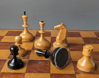 Vintage Soviet Chess Set 1969 with Board | Valdai Nobles USSR | Complete 32 Pieces | Ships from USA
