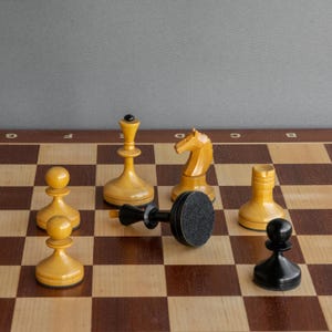 Valdai Nobles Chess Set: Handmade Maple Wood Replica with Extra Queens