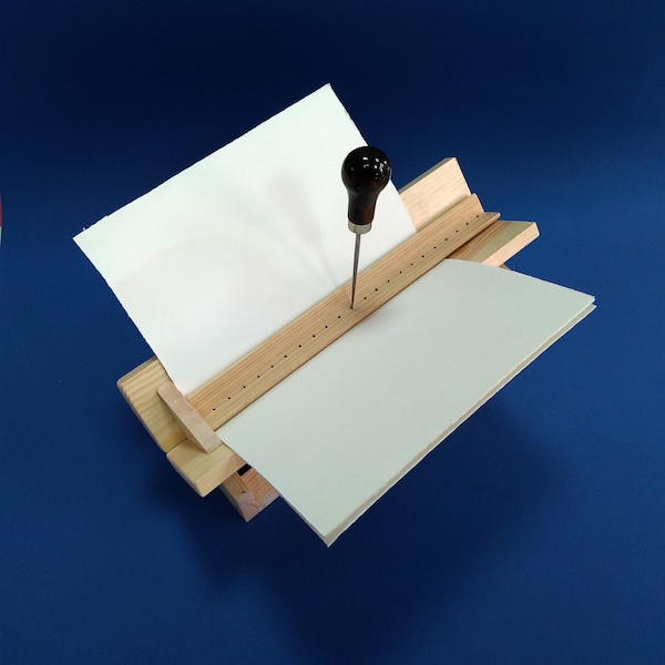 Set Bookbinding Punching cradle with piercing guide