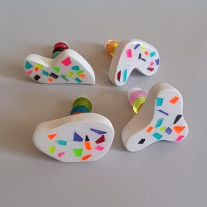 Pomelli per mobili in terrazzo, maniglie per cassetti in ceramica, maniglie per armadi a mosaico in cemento, maniglie per mobili geometriche moderne, pomelli in terrazzo bianco