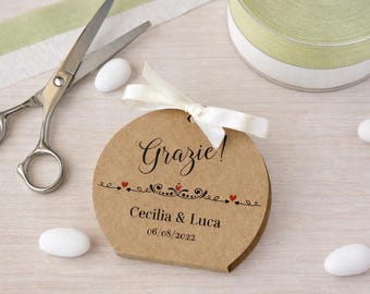 Caixa redonda de papel kraft para lembrancinhas de casamento • Lembrancinha rústica personalizada com laço de cetim • 5 confetes