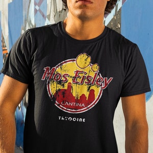 Mos Eisley Cantina Tatooine Crew Neck T-shirt, Distressed logo