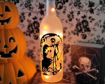 Weinflasche-halloween-Jack Skellington-disney inspiriert-halloween dekoration-dekoration-weihnachten-disney-Albtraum-Sally-Nachtlicht