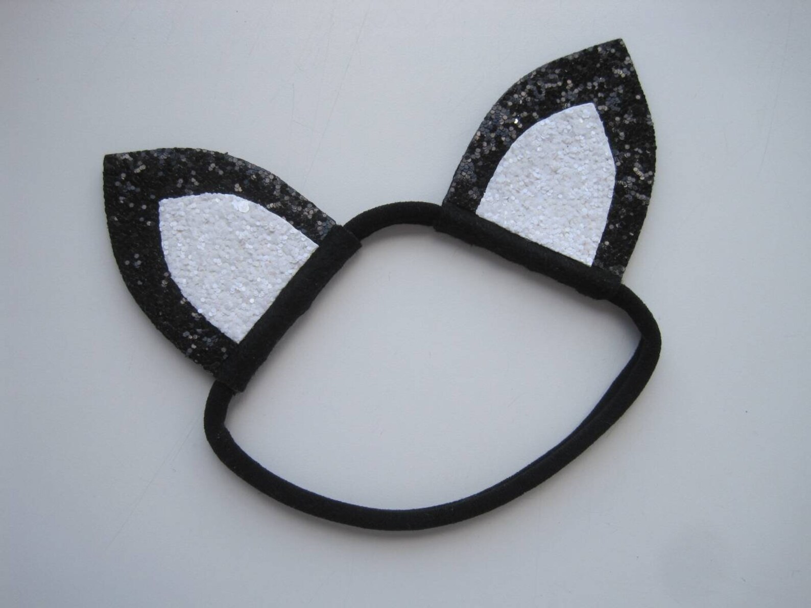 Katzenohren Stirnband Schwarz - Für Cosplay & Theme Parties