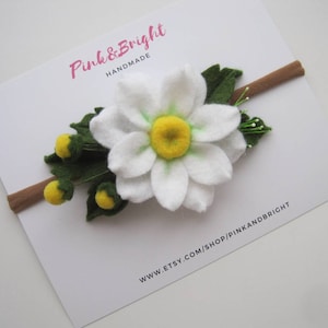 White Daisy Headband with Yellow Buds Daisy Felt Flower Headband White Flower Headband Baby Girls Toddler Spring Flower Headband Daisy Crown