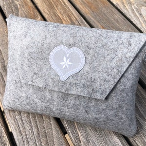 zigbaxx Wiesn Dirndl Bag WIESN-HERZ - Felt | Traditional Bag Belt Bag Bum Bag Dirndl Bag Wool Felt - Grey