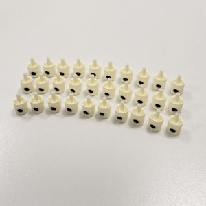 Lot of (30) Spray Paint Can Caps! White NY Fats, Thins (Outline) or Lego Thins Paint Caps - MALE Tips