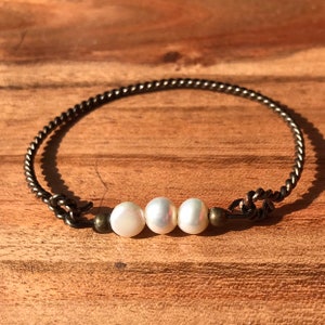 Pearl Bangle Bracelet, Twisted Wire Bangle, 3 Pearl Closure, Size Large Bangle, Gift for Her