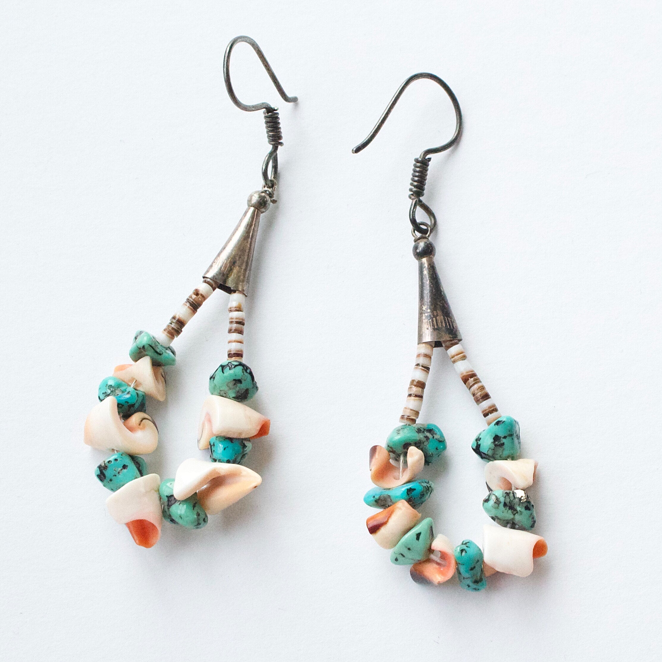 Wonderful Vintage Native American Navajo Turquoise & Heishi Sterling Silver Earrings Wonderful Vintage Native American Navajo Turquoise & Heishi Sterling Silver Earrings