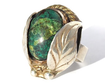 Vintage Green Chrysocolla Sterling Silver Statement Ring, Size 5.5, Large Oval Cabochon with Leaf Motif, Mexican Estate Jewelry