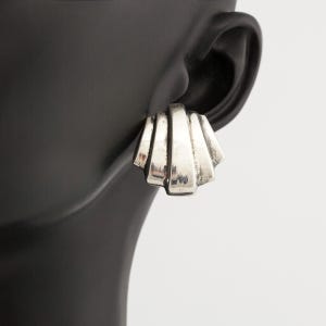 Vintage Sterling Silver Geometric Shell Stud Earrings, Ribbed Fan with Pierced Post