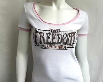 Y2k Vintage DOLCE GABBANA Ribbed Top. D&G Freedom Print T