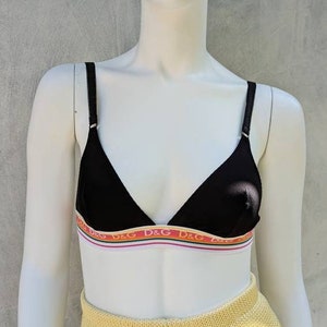 Chanel sports bra store