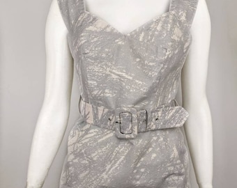 Blusa elegante gris con cinturón de Red Label de los años 90 de VIVIENNE WESTWOOD