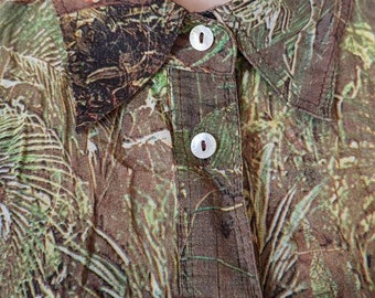 Vintage 90s DOLCE GABBANA Shirt. D&G Overprint Camouflage Button 