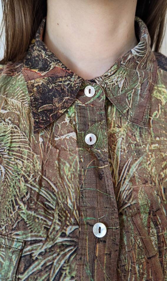 Vintage 90s DOLCE GABBANA Shirt. D&G Overprint Camouflage Button 