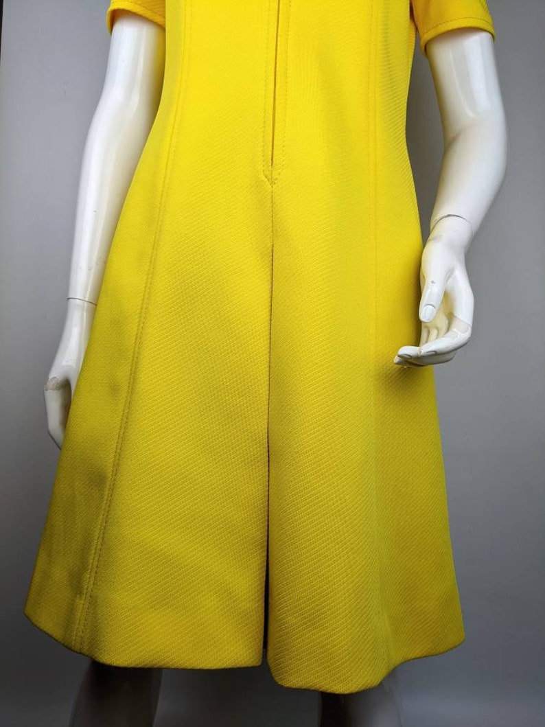 vintage 70s TRICOSA yellow zipper dress. A-line collared midi dress image 6