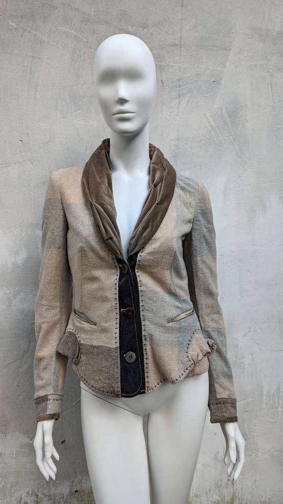 ジャケット・アウター MARITHE FRANCOIS GIRBAUD coat jacket y2k Y2k MARITHE FRANCOIS GIRBAUD Blazer. Vintage Beige Ruffles Jacket