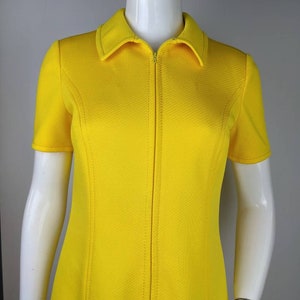 vintage 70s TRICOSA yellow zipper dress. A-line collared midi dress image 4