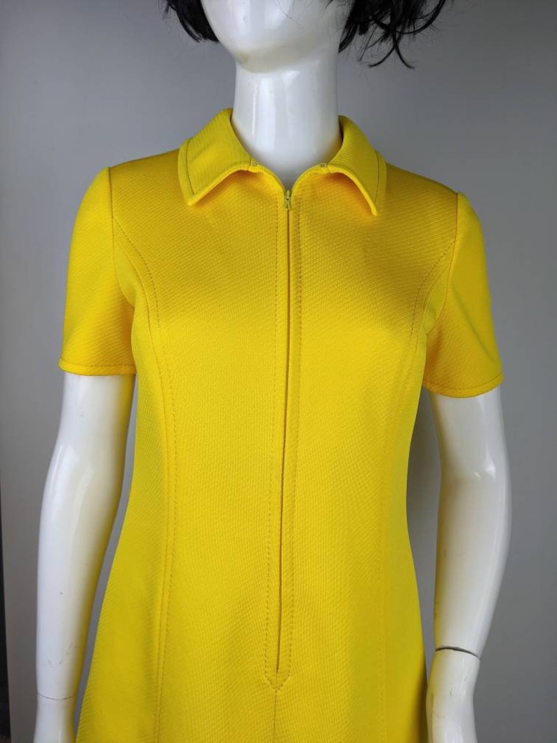 vintage 70s TRICOSA yellow zipper dress. A-line collared midi dress image 4