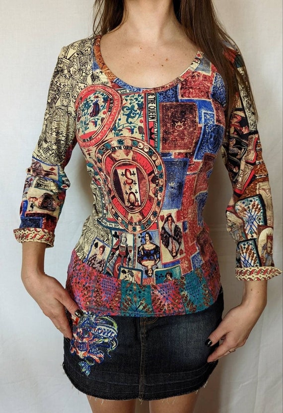 Y2K Save The Queen トップ、ヴィンテージカードプリント、イタリア製