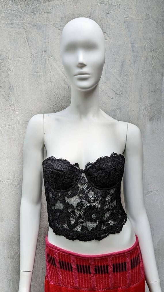Black Lycra corset with Chantilly lace