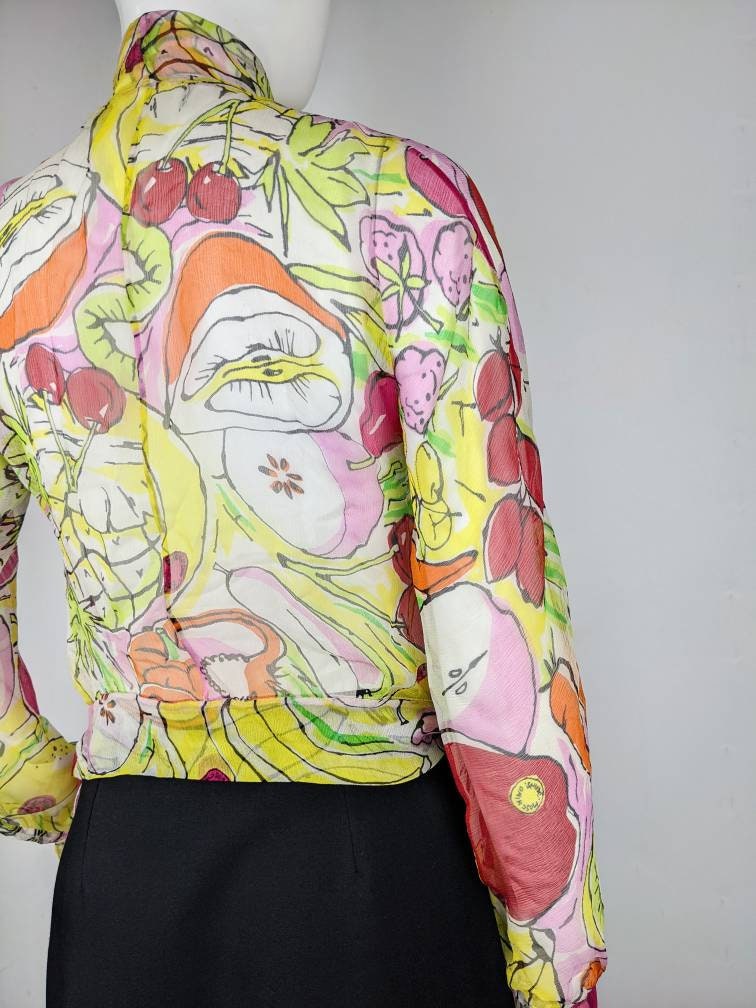 【送料&関税込】Moschino Pink Silk Blouse Vintage 90s MOSCHINO Silk Blouse Fruit and Vegetables Print