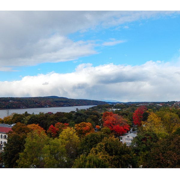 Photo of the Hudson River Valley in the Fall, Fall Leaves in the Hudson Valley and Hudson River in the Autumn, 8x10 Photo Print