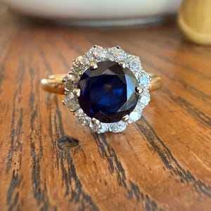 Antique Natural Sapphire with .8 Carat Old Mine Cut Diamond Halo Ring Cluster with Donut Shank Stacker Band 18k Gold Hexagon Silk