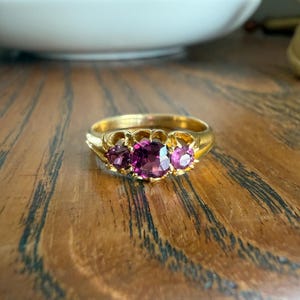 Antique Pinkish Purple Rhodolite Old Cut GARNET Three Stone Ring Victorian 18k Gold Stacker Band