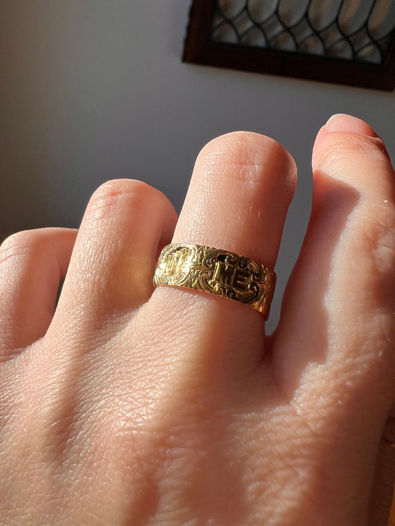 DATED 1848 In MEMORY Of Wide Band Ring 18k Gold Mo